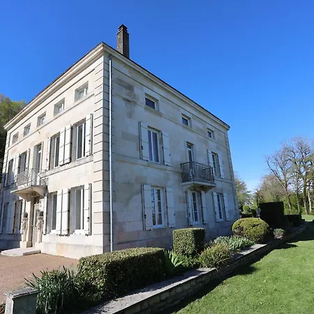 Les Jardins De Bed & Breakfast 3*