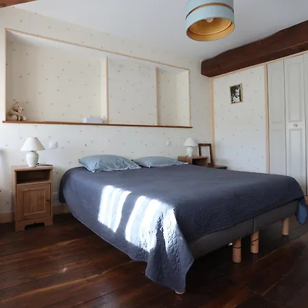 Les Jardins De Bed & Breakfast 3*